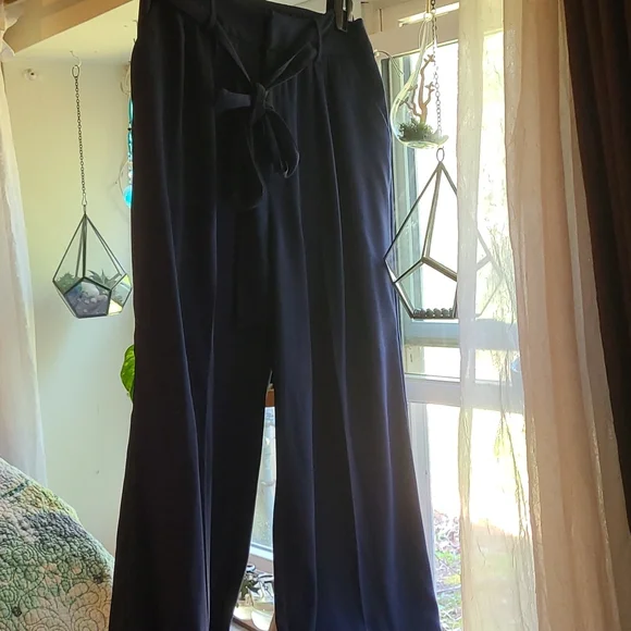 Polyester pants - Picture 3 of 4